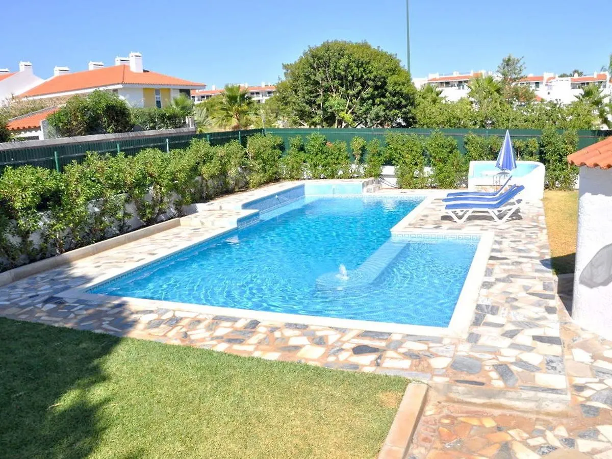Charming Villa In Vilamoura With Private Pool